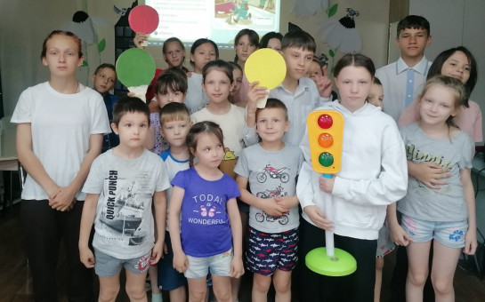 Квиз по ПДД: учимся безопасно!